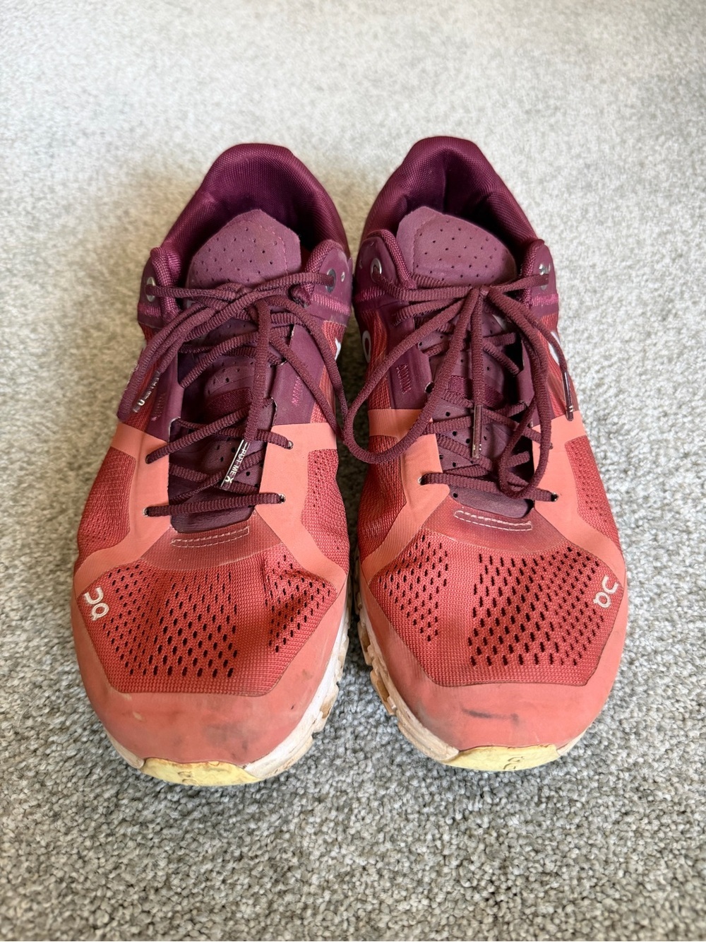 On Running Cloudflow Men’s Running Shoes Burgundy Red – Size 8.5 - Picture 2 of 3